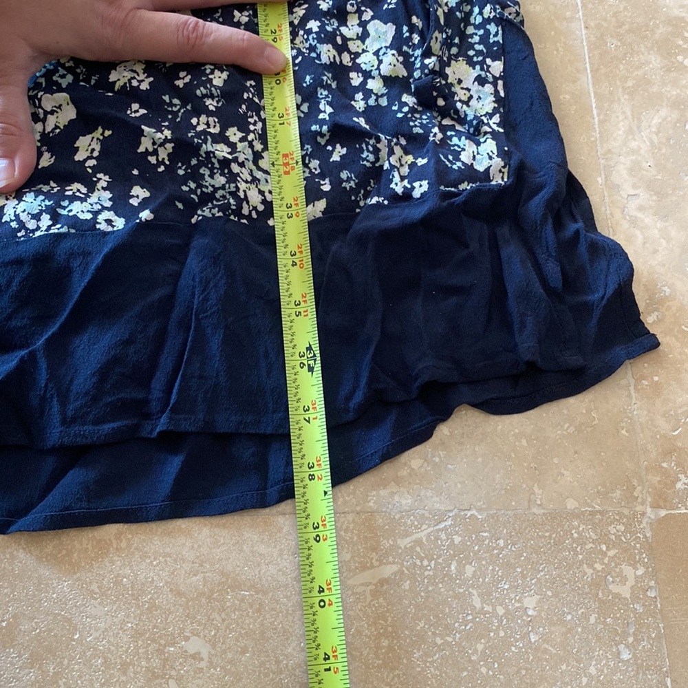 Loft Dress - Picture 7 of 7